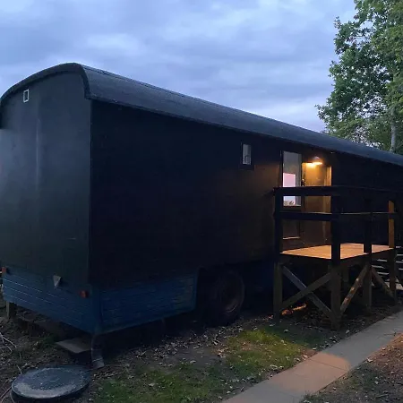 Cirkusvognen Pa Aero Chalet Marstal